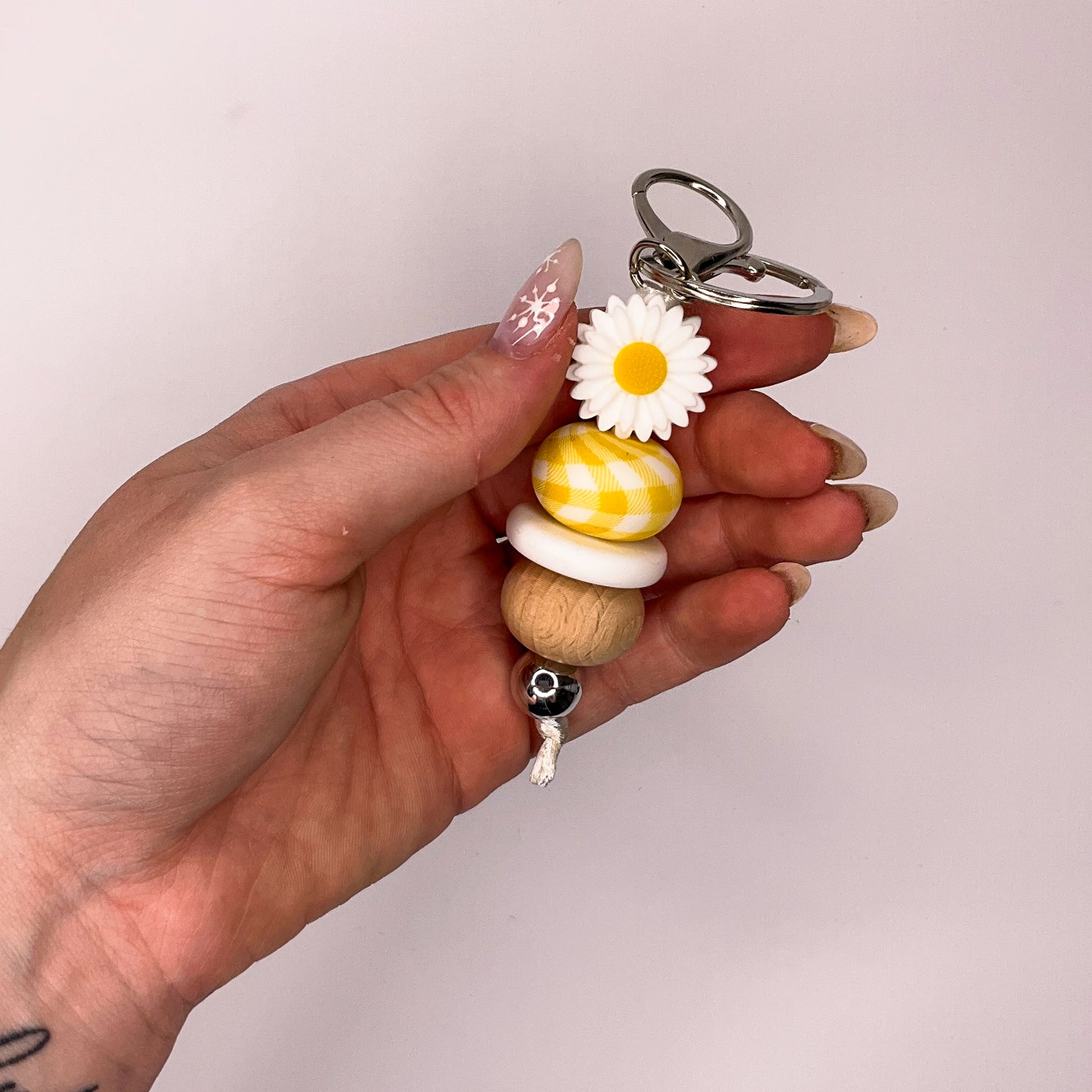 Gingham Daisies | Beaded Keychain